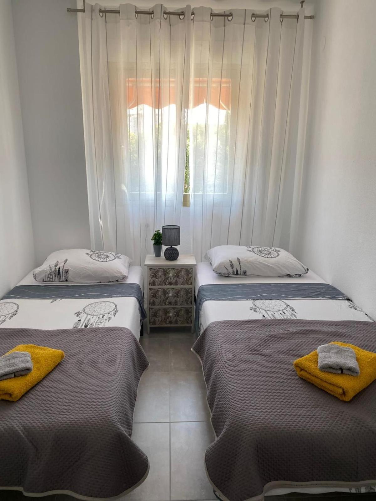 Apartamento Paradise Solo Familias Gandia Ngoại thất bức ảnh